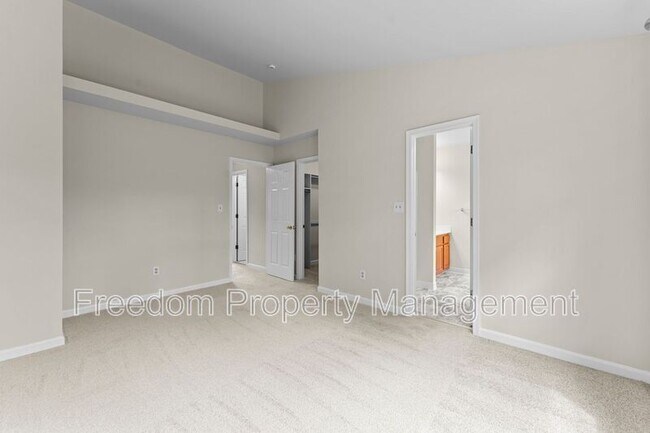 Building Photo - 8644 Sanderling Dr