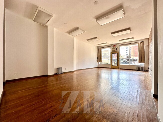 Building Photo - 475 Hicks St