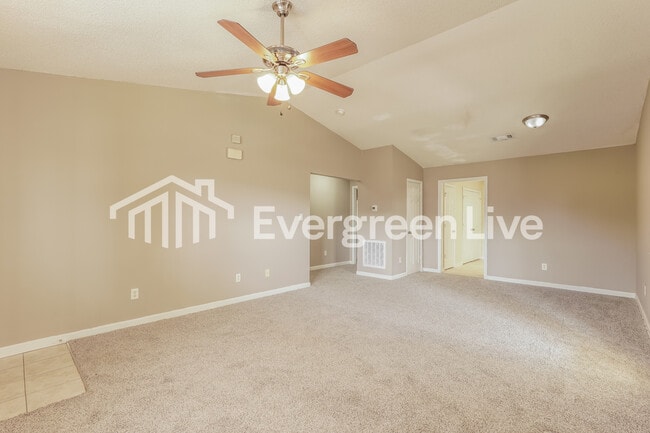 Building Photo - 159 Long Creek Dr