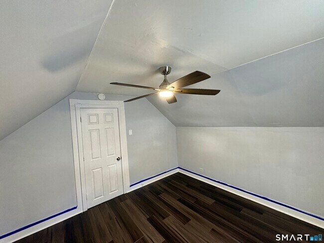 Building Photo - 24 Iowa St