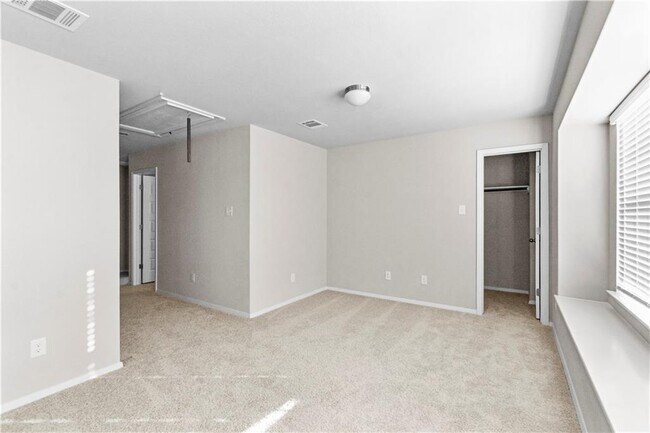 Building Photo - 124 Fabion St