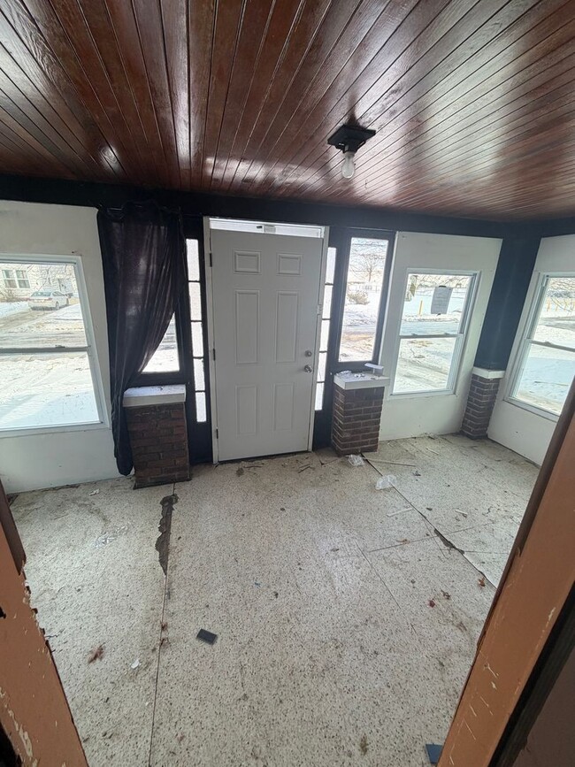 Building Photo - 22680 Coulter Ave