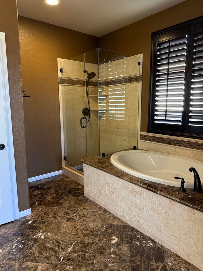 Building Photo - Magnificent Home Located In Guard Gated Tuscany!