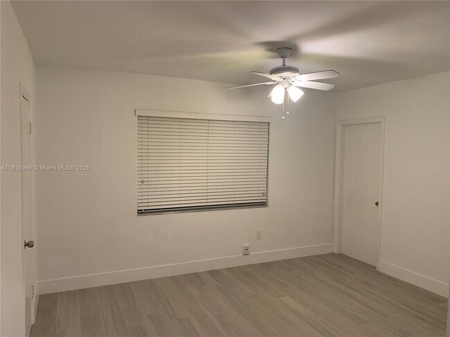 Building Photo - 315 Majorca Ave