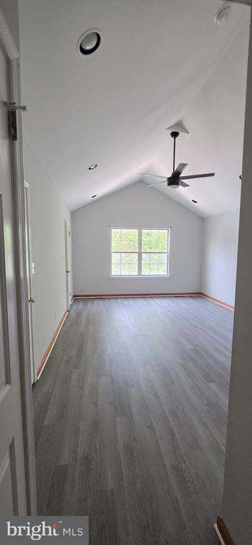 Building Photo - 35 Oakmont Terrace