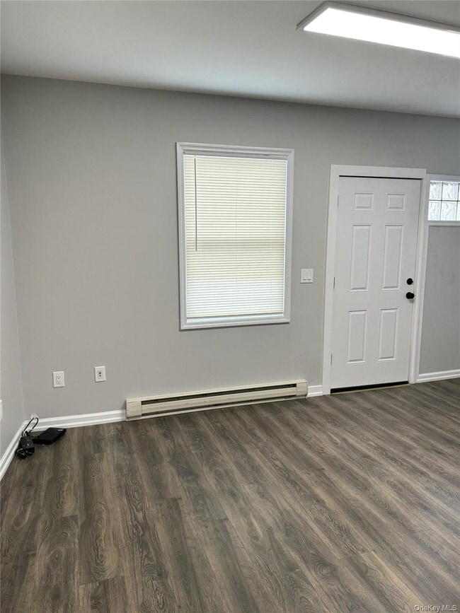 Building Photo - 21 Collegeview Ave