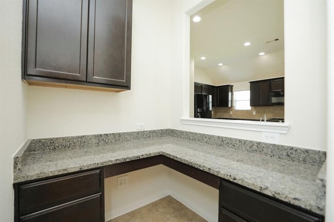 Building Photo - 4802 Elenas Bend Ct