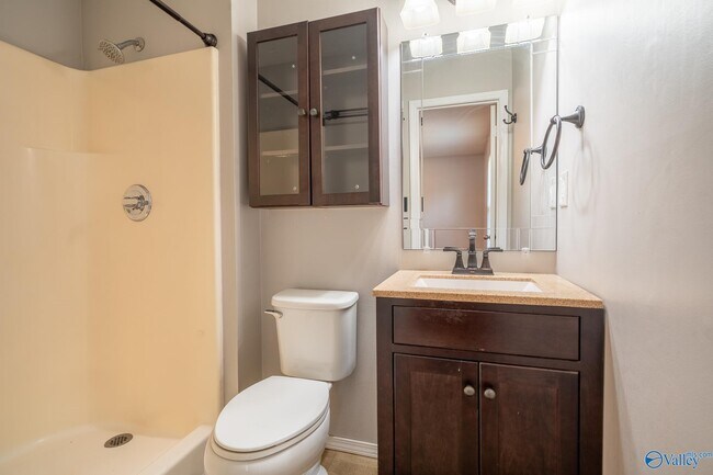 Building Photo - 912 Mountain Gap Rd SE