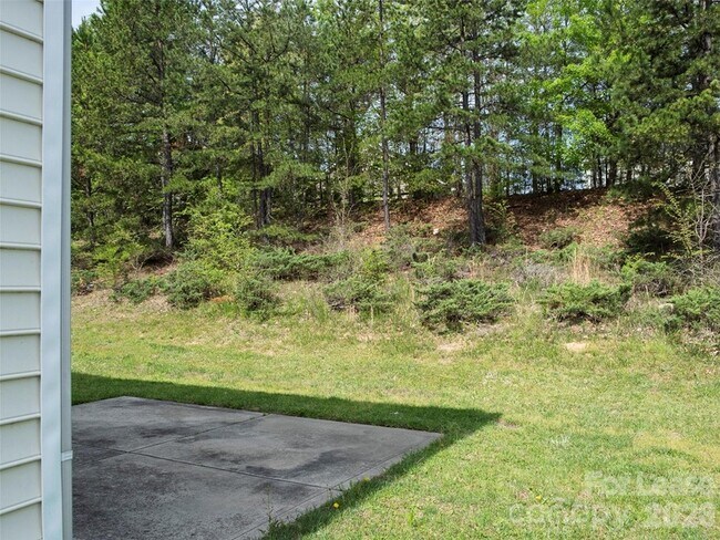 Building Photo - 1030 Boxelder Ln