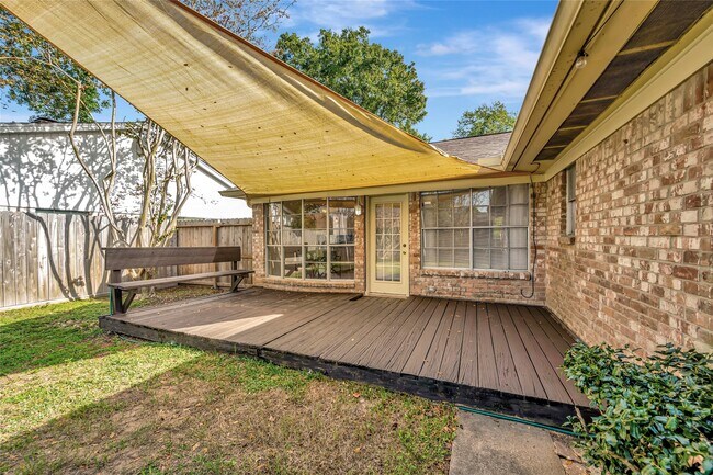 Building Photo - 847 Carlingford Ln