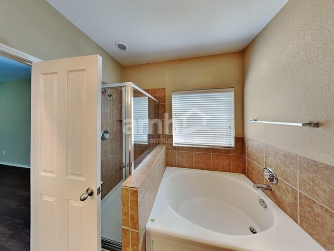 Building Photo - 3622 Melody Flds