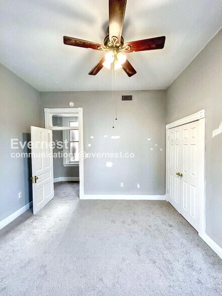 Building Photo - 2034 W Grace St