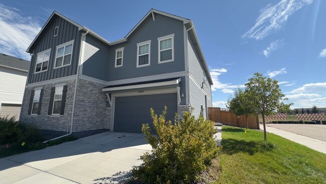 Primary Photo - Great Townhome in Timnath Lakes
