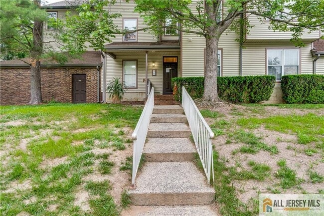 Primary Photo - 3113 Cypress Ct
