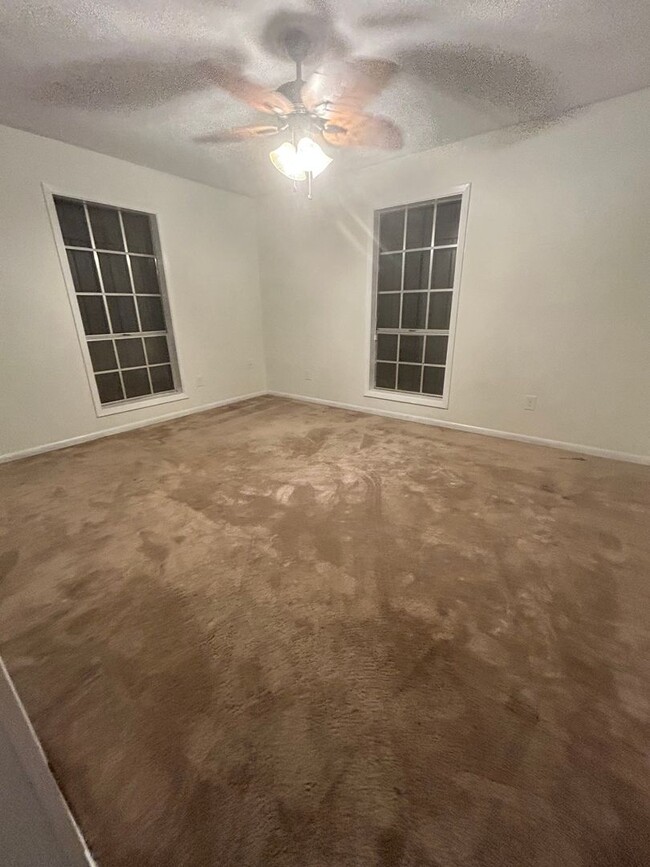 Building Photo - House For Rent | Sulphur