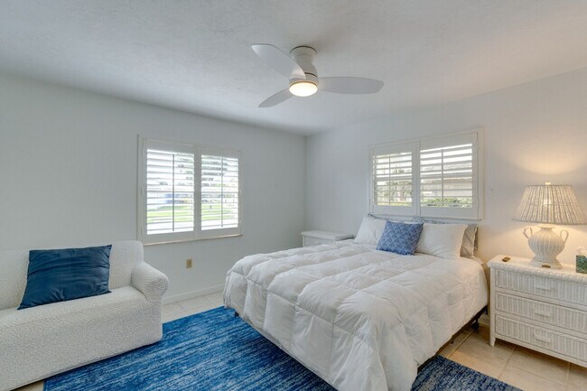 Building Photo - 6908 Antigua Pl