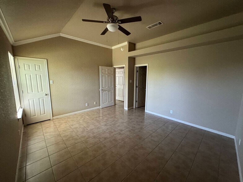Building Photo - 1310 Powder River Dr