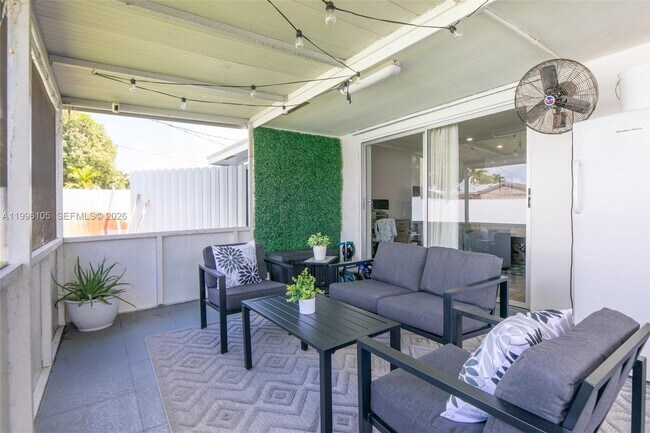 Building Photo - 8461 NW 16th St