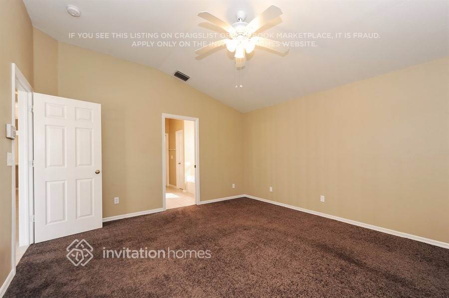 Building Photo - 407 Sand Ridge Dr