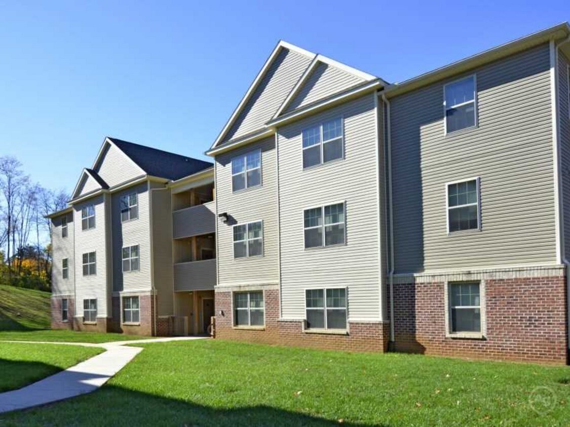 Maverick Apartments Student Housing Shippensburg Pa Apartment Finder Maverick Apartments Student Housing Shippensburg Pa Apartment Finder