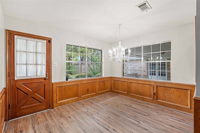 Building Photo - 5606 Graystone Ln