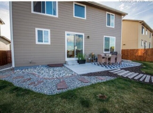 Building Photo - 2095 Reed Grass Way