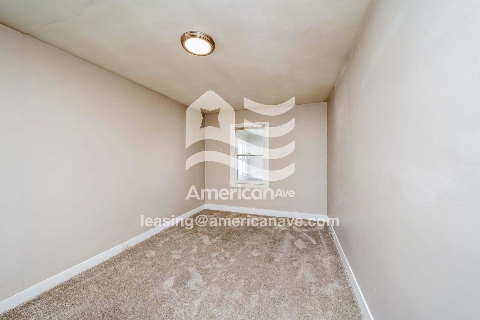 Building Photo - 709 W Broad St