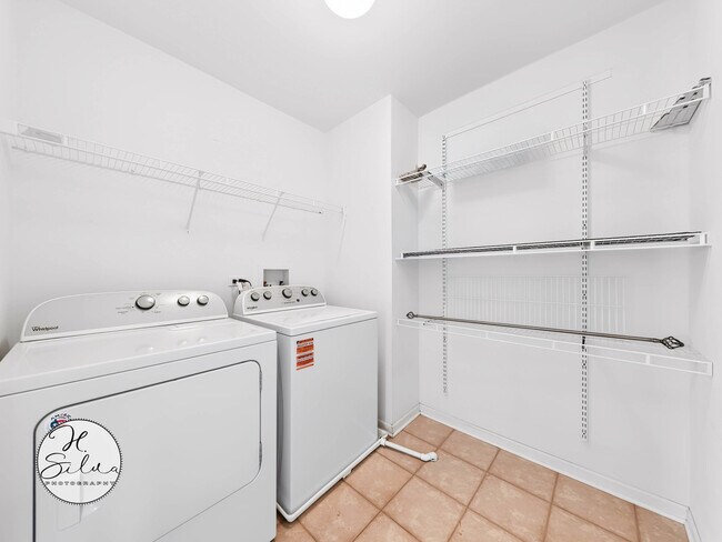 Building Photo - 3190 Ronan Dr