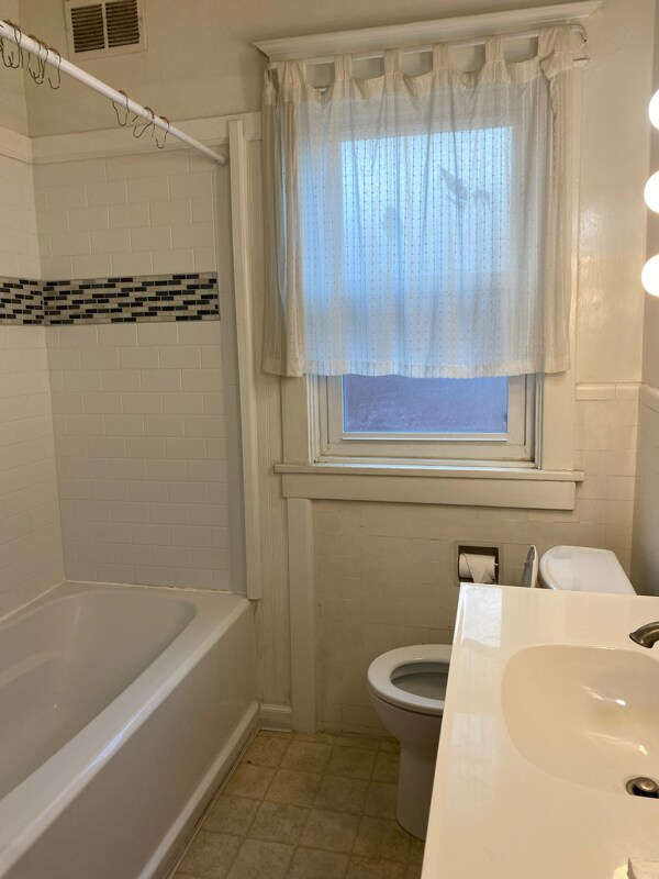 Building Photo - 2279 Shady Ave