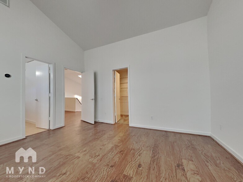 Building Photo - 6913 Ardmore St