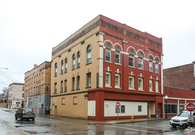 Building Photo - Harmony Place II