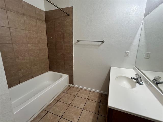 Building Photo - 1117 Weston Dr