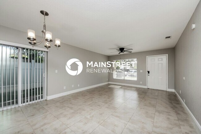 Building Photo - 3 Bedroom Pet-Friendly Home in Kissimmee, ...