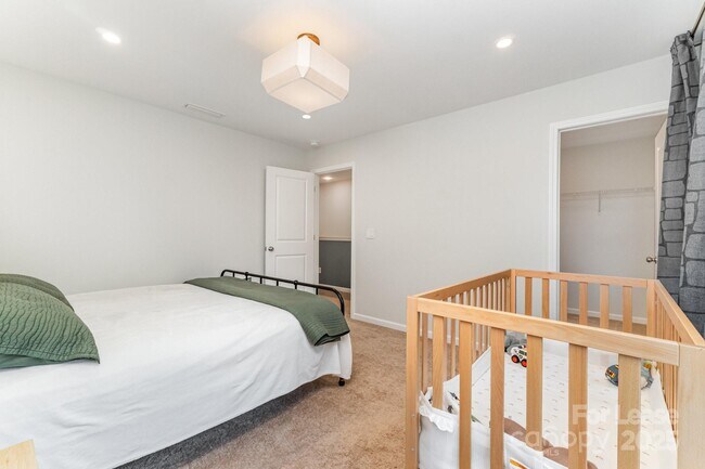 Building Photo - 3917 Bighorn Wy