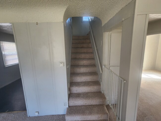 Building Photo - 5514 Granville Ave
