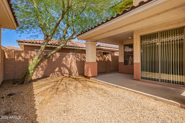 Building Photo - 13550 W Cypress St