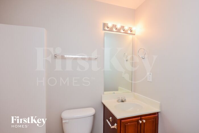 Building Photo - 7125 Bedrock Cir