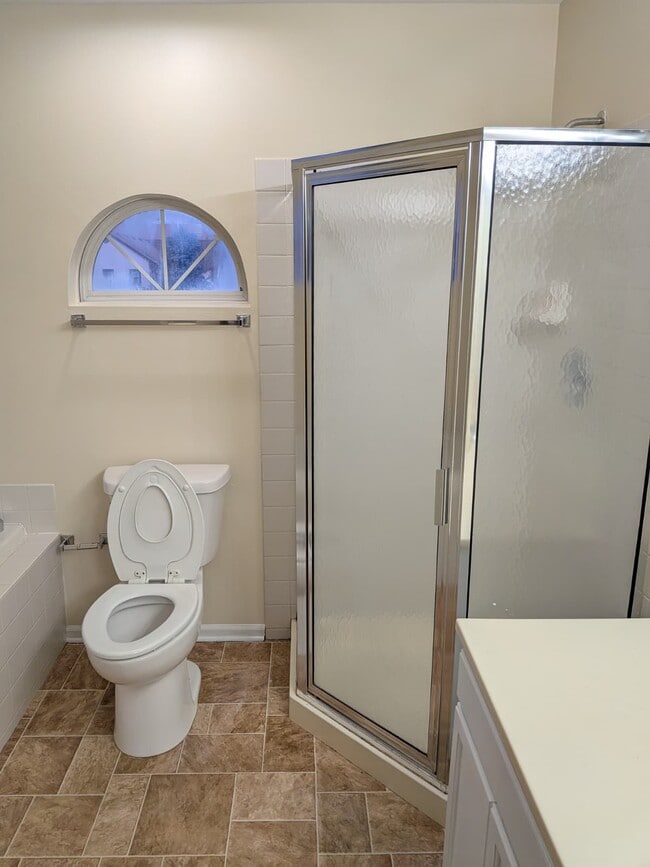 Building Photo - 5S455 Scots Dr