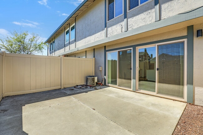 Building Photo - 791 Partridge Cmn