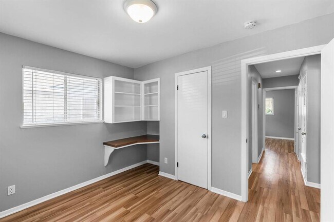 Building Photo - 2205 Lanier Dr