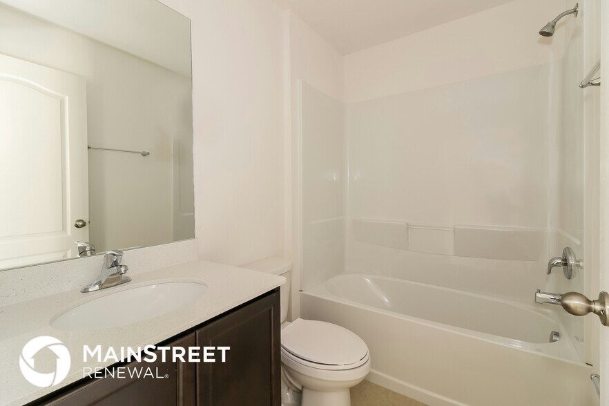 Building Photo - 8549 Silverbell Loop