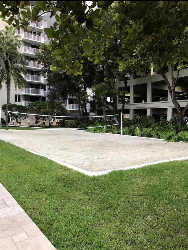 Building Photo - 800 N Miami Ave