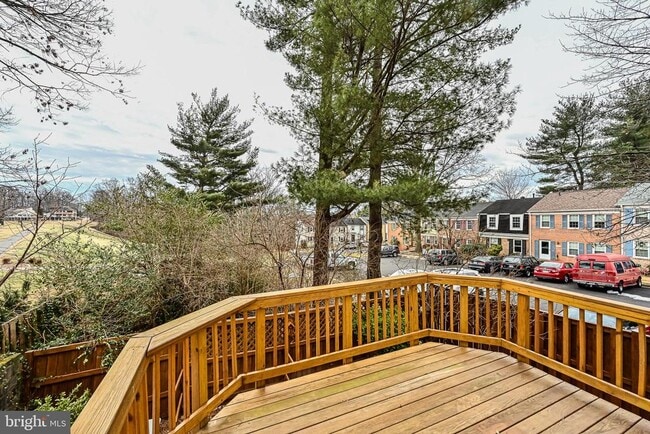 Building Photo - 5572 Kendrick Ln