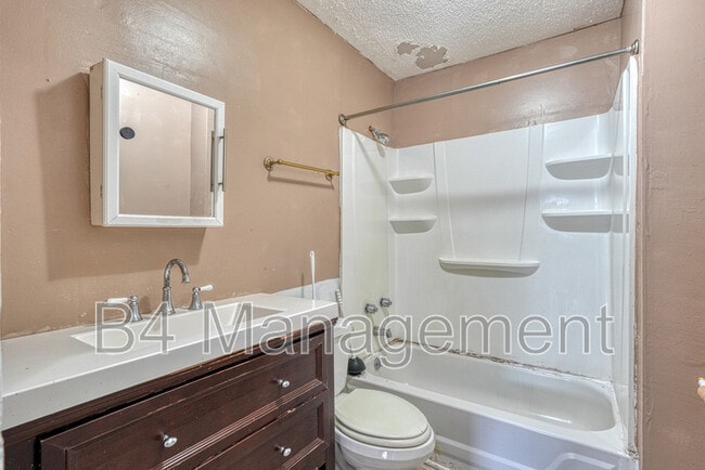 Building Photo - 781 Fulton Ave