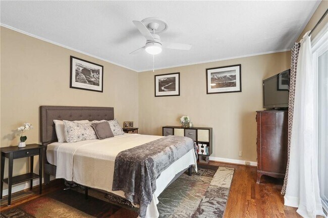 Building Photo - 2873 Briarcliff Rd NE