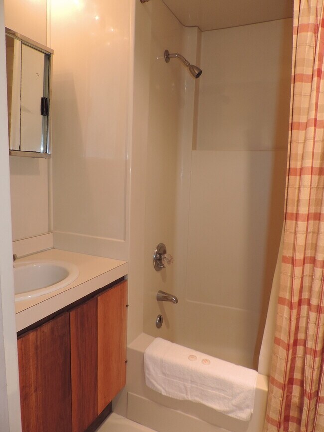 Building Photo - 186 Sammi Cir