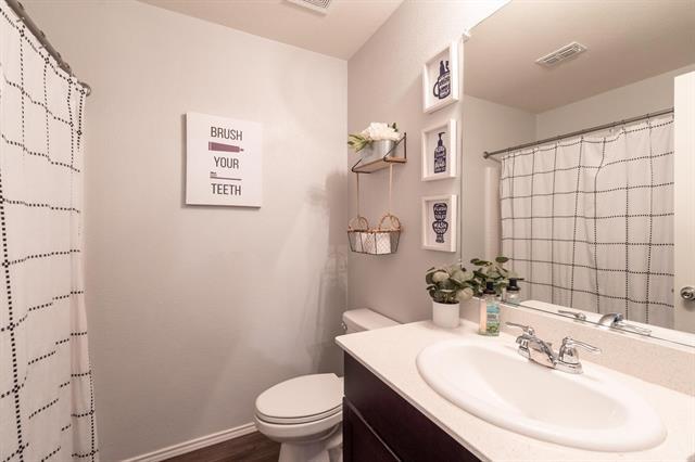 Building Photo - 771 Bayonet St