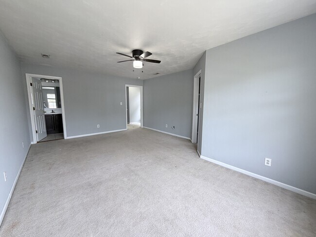Building Photo - 4136 Everett St