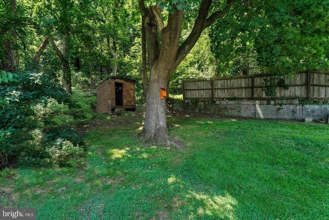 Building Photo - 60 Irish Ln