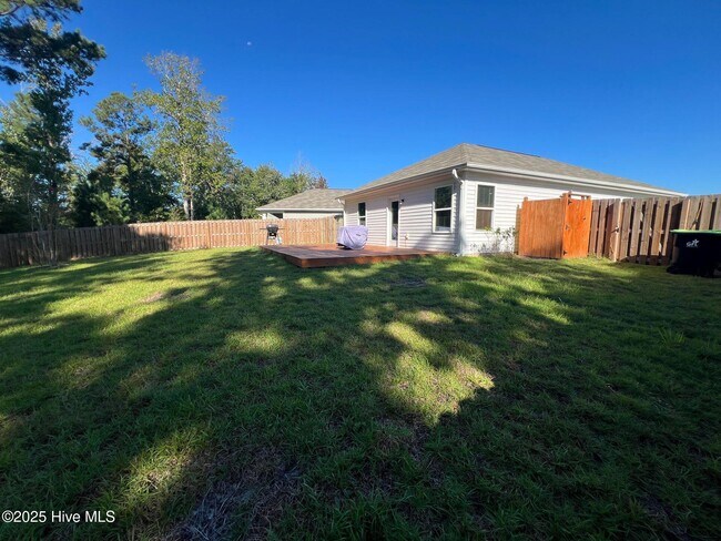 Building Photo - 115 Cleat Dr